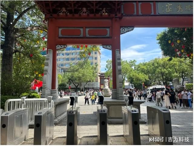 星空綜合體育全站app國度5A級旅游景區(qū)-惠州西湖上線吉為科技人臉辨認(rèn)一體機(jī)體系(圖3)
